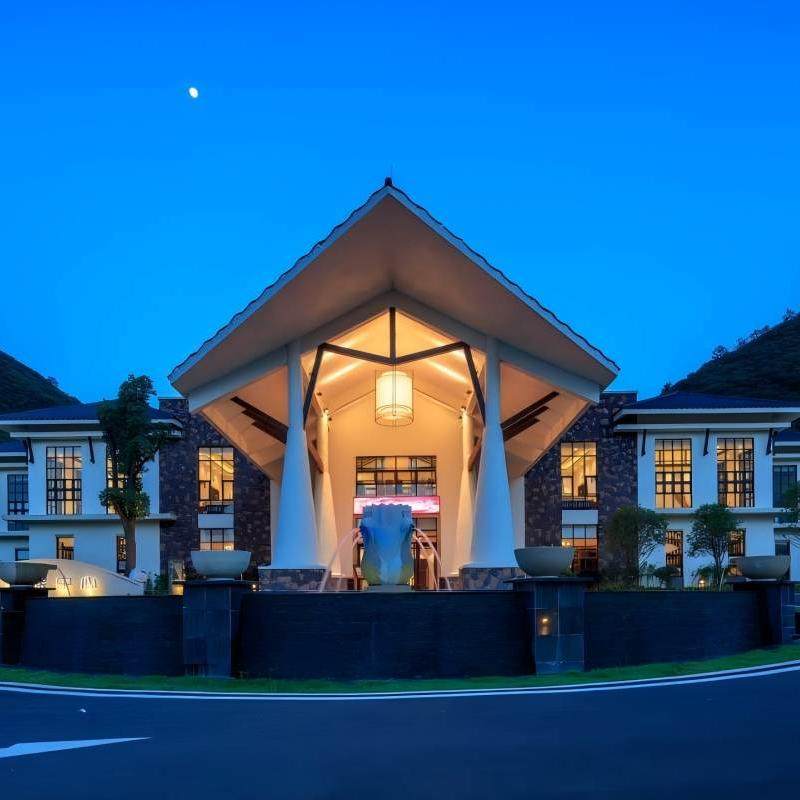 韶关蓝山源岭南东方温泉酒店3天2晚双人早餐/双人晚餐套餐+双人温泉门票