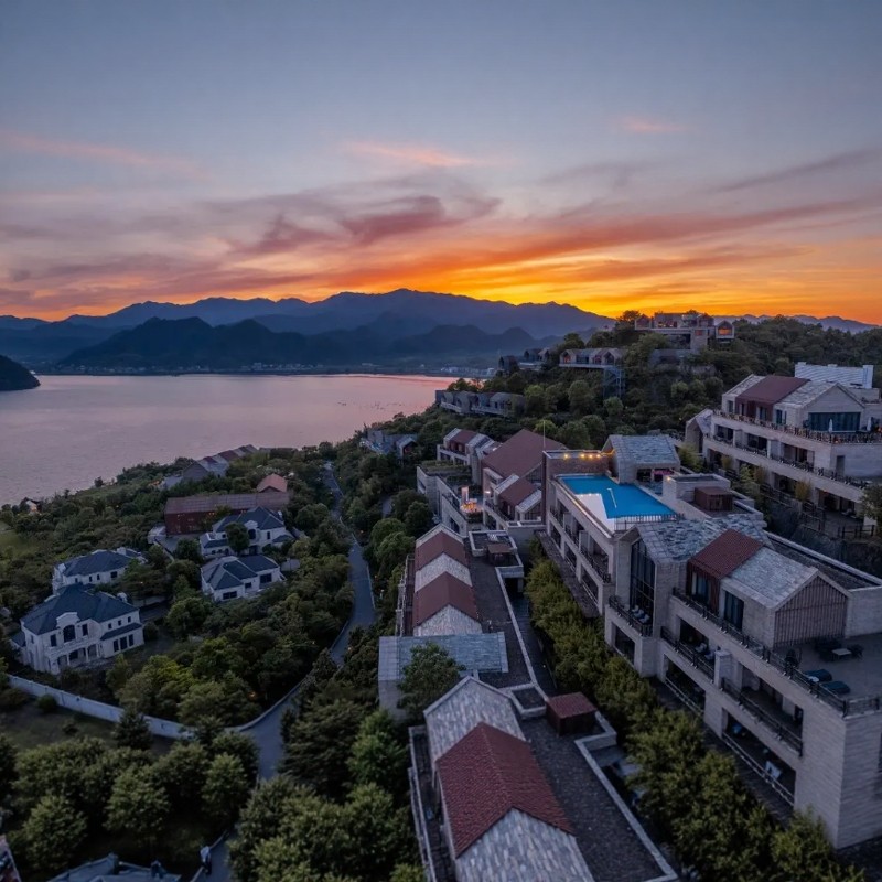 【湖境奢享 康莱德畔】3天2晚杭州桐庐康莱德酒店套餐+瑶琳仙境门票