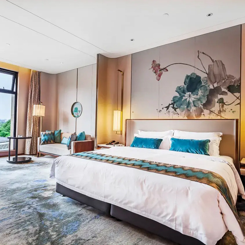 3天2晚丨柳州莲花山庄酒店 豪华山景大床房 2早丨室内泳池+柳州夜游船票