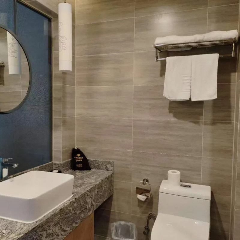 无锡云和夜泊酒店1晚+双人拈花湾门票(提前一天预定)+双早