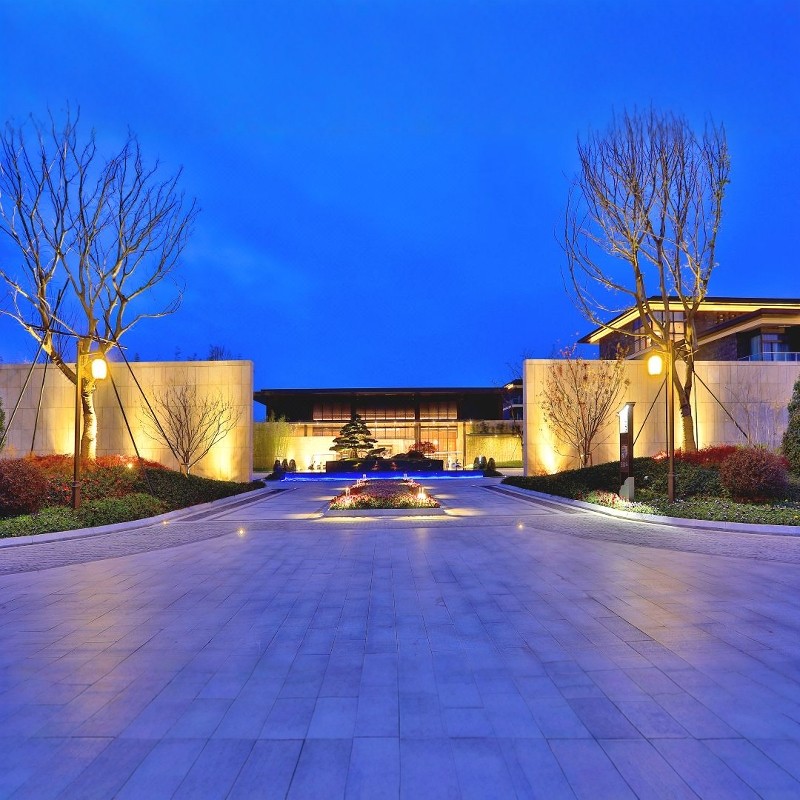 【周末不加价】2天1晚浙江金华君澜大饭店+双龙洞+诸葛八卦村门票买1送1 - 定制游预订