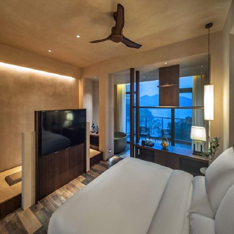 千岛湖牧水湾度假酒店湖景房1晚含早+2大1小游艇观光