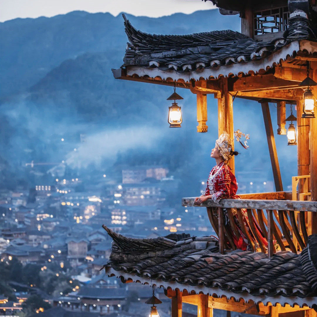 私家团·贵州梵净山5天【隐奢秘汤石阡温泉+苗寨全夜景吊脚楼】