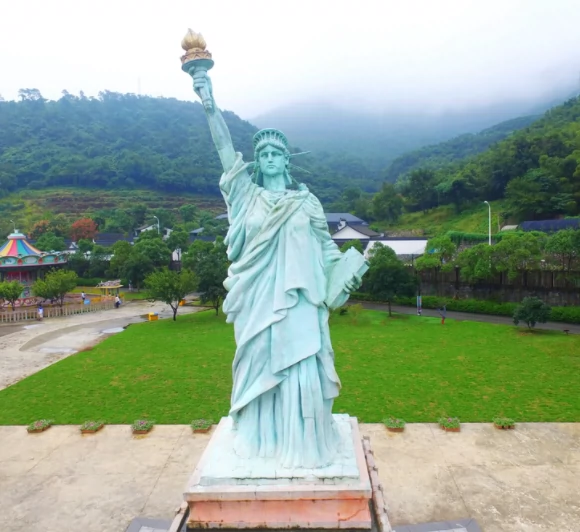 北美洲自由女神像图片