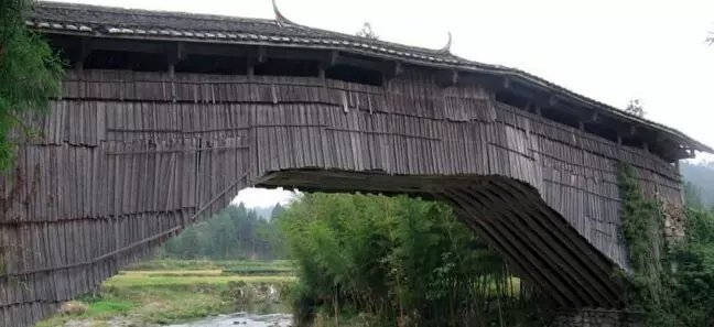 管阳风雨桥图片