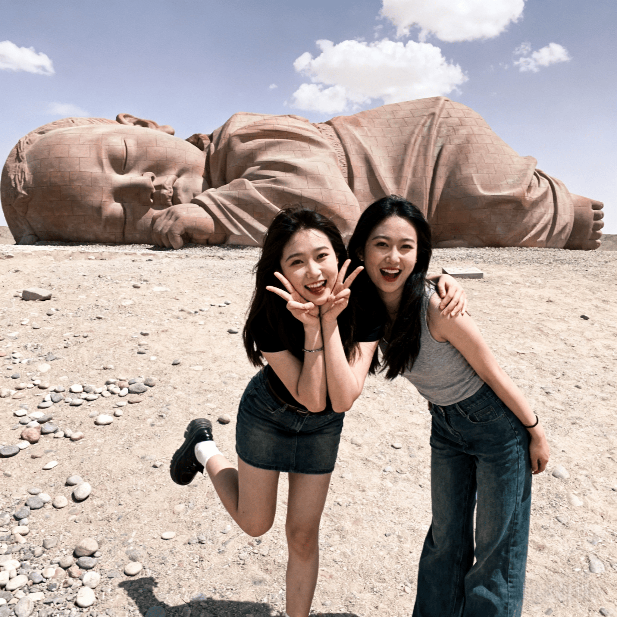 甘肃敦煌旅游5天4晚门票+住宿敦煌莫高4钻酒店+敦煌市博物馆+敦煌丝路遗产城+沙洲夜市