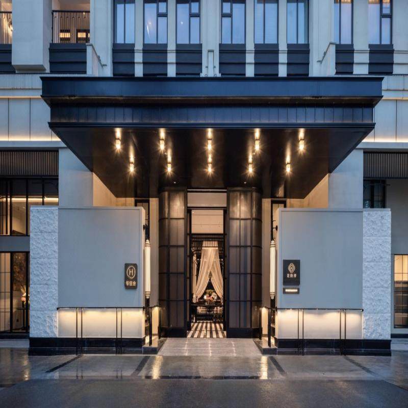 成都杜甫草堂花间府·浣花溪畔/沧浪高级大床房+杜甫草堂+金沙遗址博物馆3天2晚 - 定制游预订