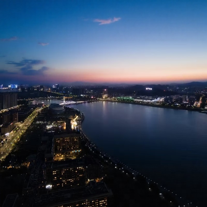 【乐享】青岛融创施柏阁酒店 海景房1晚+双人青岛东方影都融创乐园 - 定制游预订