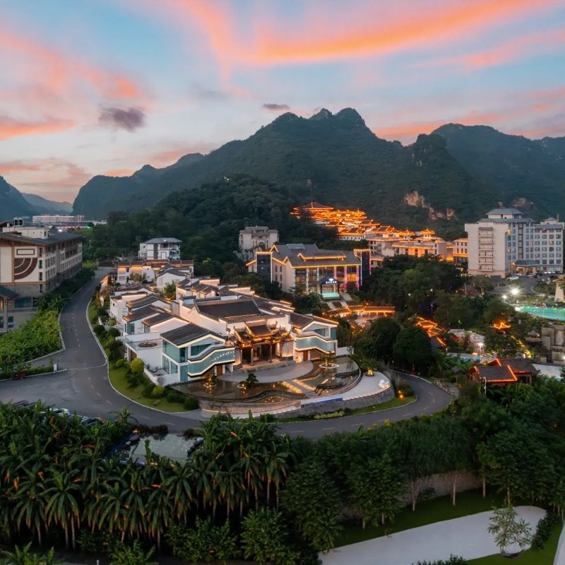 【岩画温泉·一泊二食】2晚广西崇左花山笙美度假村+温泉无限次买1送1+限量升级私汤房