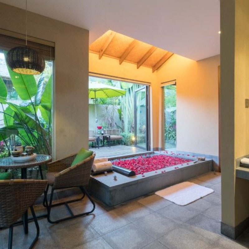 长泰半月山温泉酒店3天2晚丨古堡大/双床房 双早丨漳州博物馆电子导览