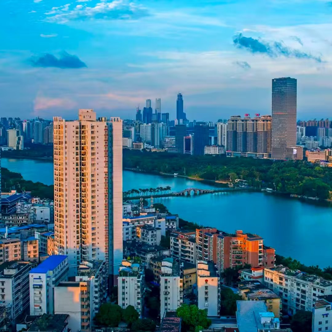 【畅玩】南宁南湖名都大酒店单人间2天1晚+青秀山