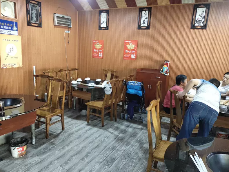 姚家闻香铁锅炖(纺一路店)