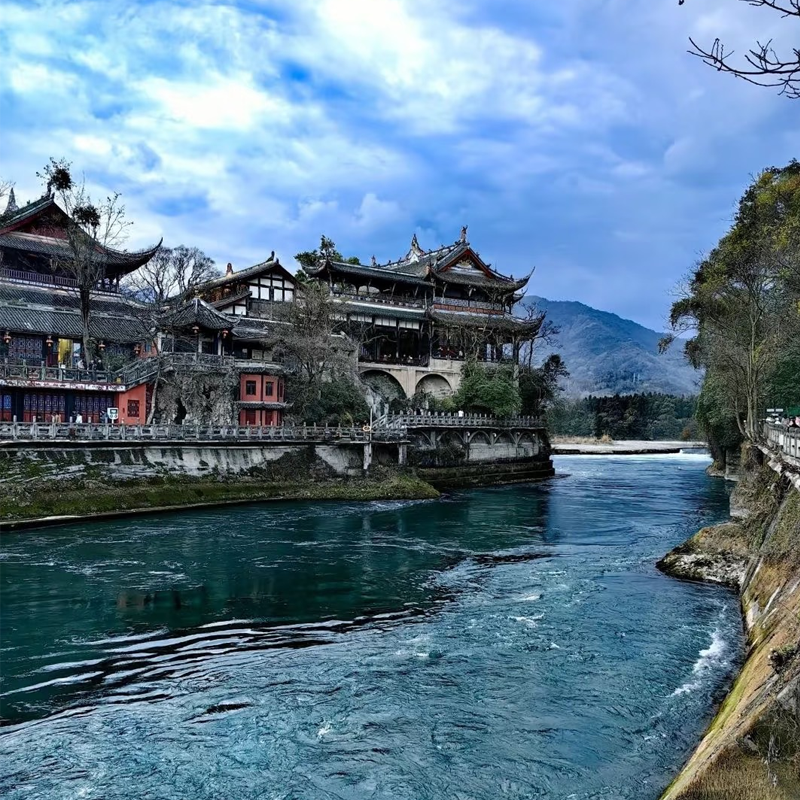 成都7日晚乐山峨眉山大熊猫自由行可选酒店搭美食泡温泉电影票 - 定制游预订