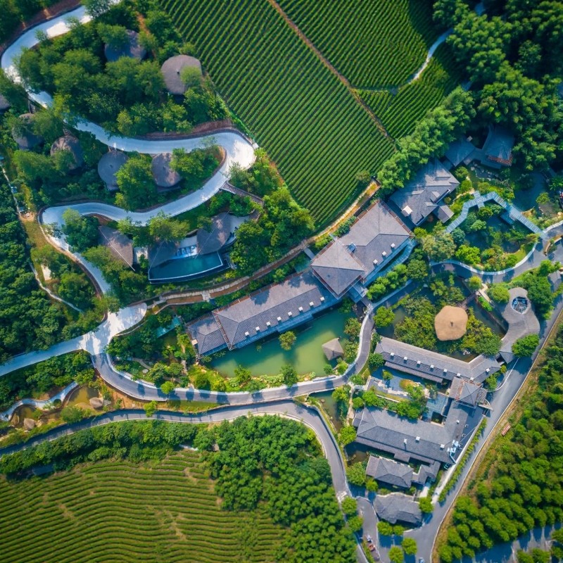 【山居乐享,汤泉泛舟】1晚安吉老庄山居+汤泉买1送1/汉服体验美拍/水湖乌篷船等套餐