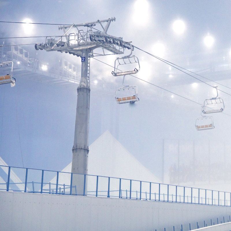 【错峰】深圳华发冰雪热雪奇迹会展中心洲际/皇冠假日/鹏展国际酒店滑雪套餐