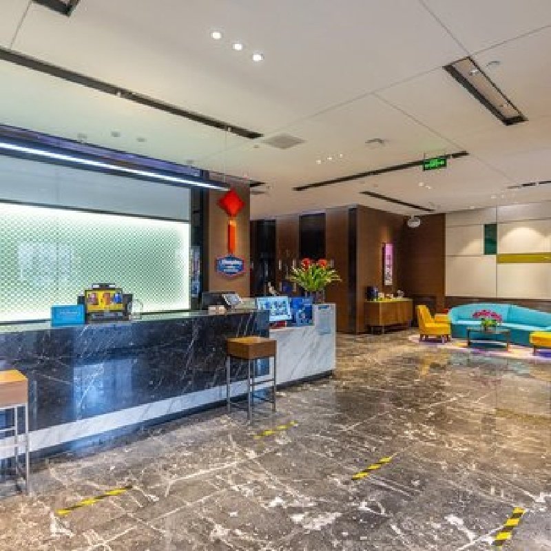 D2天1晚兰州步行街希尔顿欢朋酒店自由行+黄河楼门票单人酒景套餐