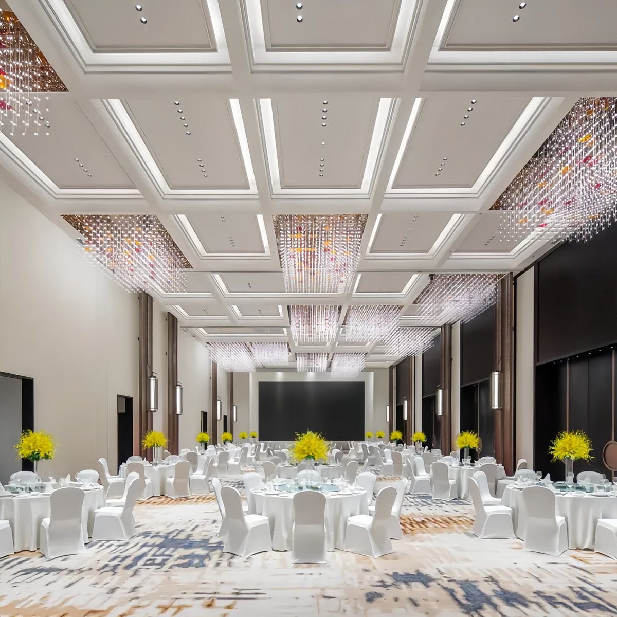 直通环球影城丨3天2晚北京通州皇冠假日酒店 高级大/双床 2早丨超大床深泡浴缸