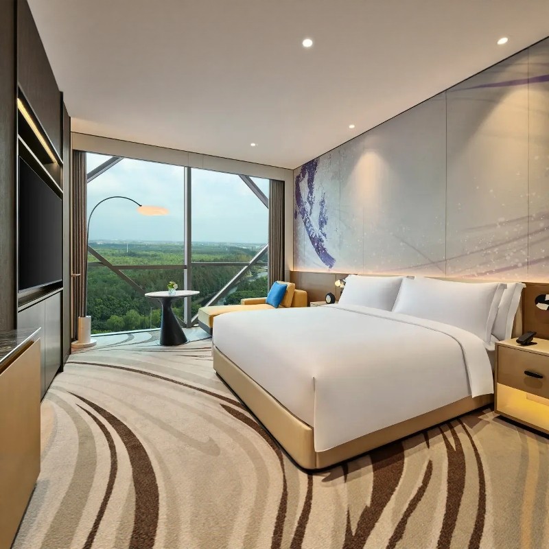 【冰雪奇缘·宿皇冠】1晚上海冰雪世界皇冠假日酒店+上海耀雪冰雪世界娱雪/滑雪任选