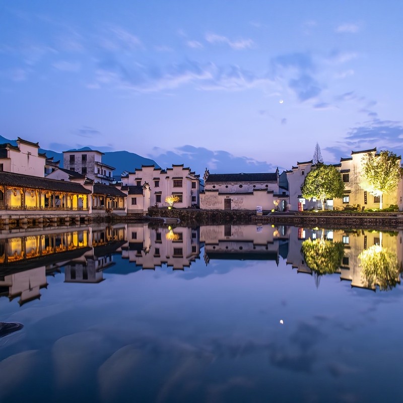 【富春山居画中游】2晚杭州富春山居高尔夫度假村+龙门古镇/富春桃园/动物园景点随心选