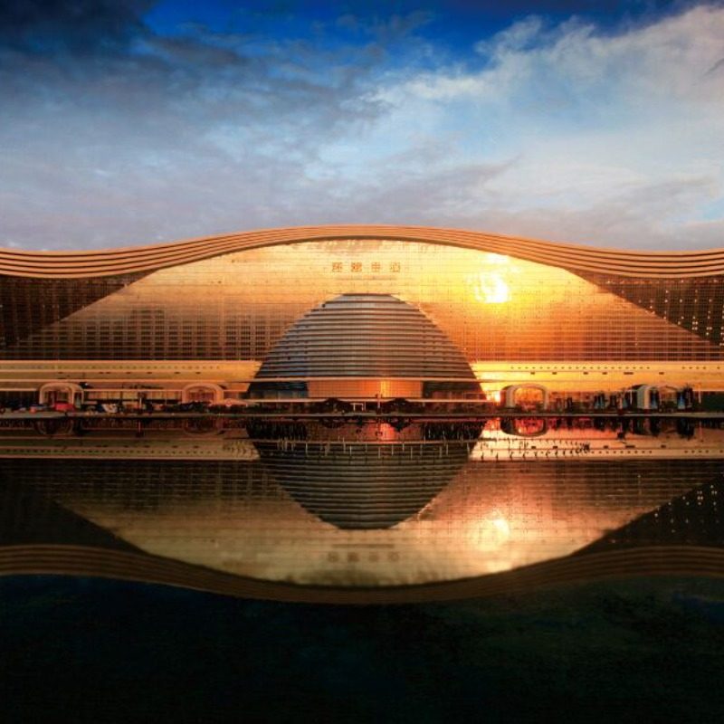 【成都环球中心天堂洲际大饭店3天2晚 / 含双早】高楼层豪华双床房+ 熊猫基地 - 定制游预订