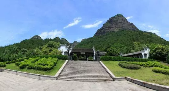 斗岩风景区