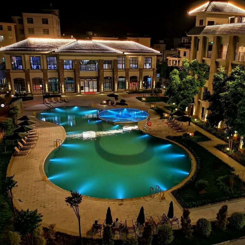 连南金瑶峰度假村1晚泳池搭千年瑶寨/湟川三峡/连州地下河/金子山