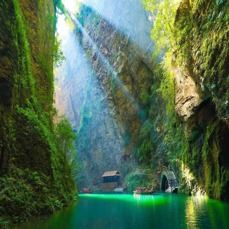 恩施屏山大峡谷一日游+市区接送+玻璃海 - 定制游预订