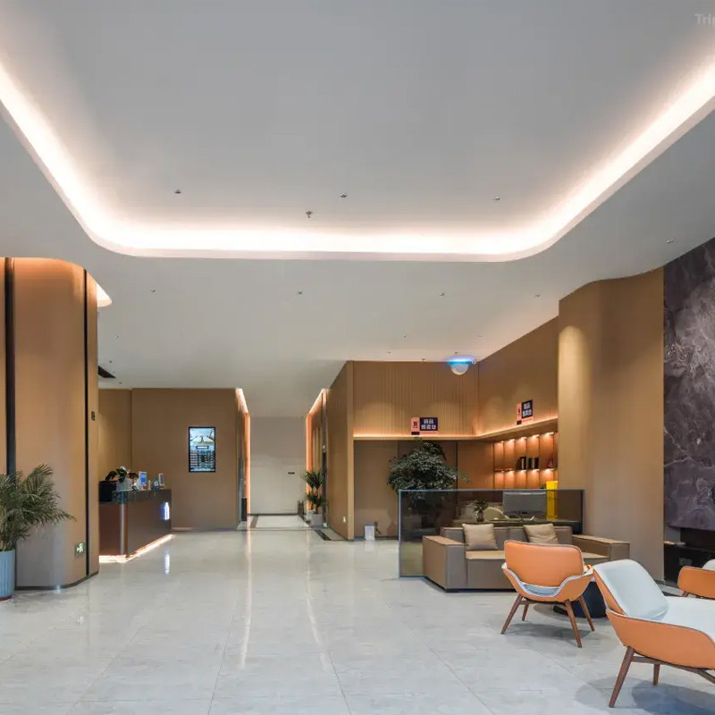 曼美国际酒店(常州武进星湖广场店)1晚+双人春秋淹城乐园门票+双早