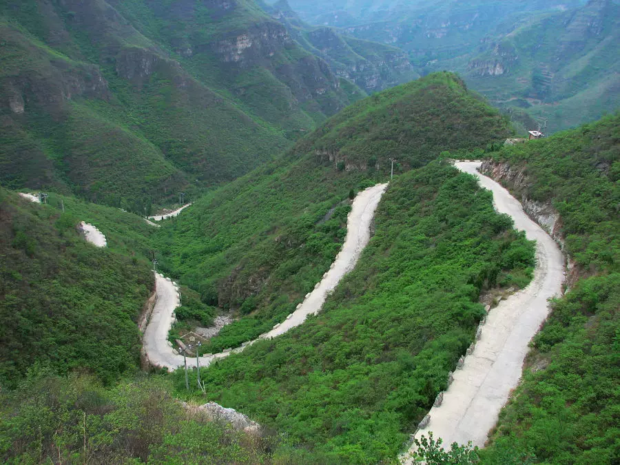 卧龙山生态旅游度假区图片