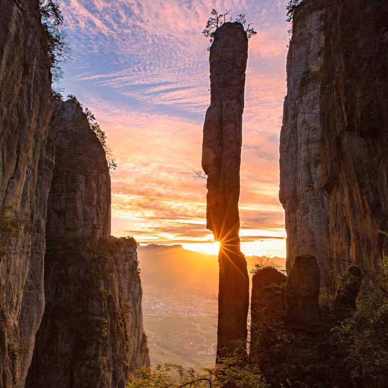 【私家包车游|恩施5日游】 大峡谷+地心谷+狮子关+梭布垭+女儿城 - 定制游预订