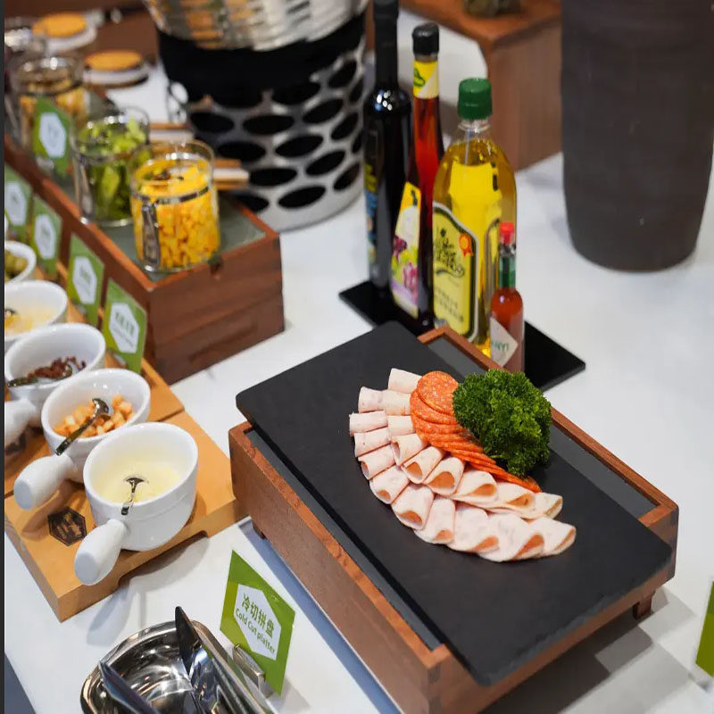 【2天1晚】重庆希尔顿欢朋解放碑洪崖洞江景/沙坪坝三峡广场/江北嘴等店+景点门票+早餐