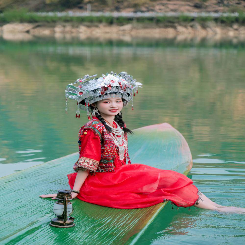 南宁崇左德天+峒那+明仕+通灵+鹅泉+浩坤湖+三门海5天4晚私家小团 - 定制游预订