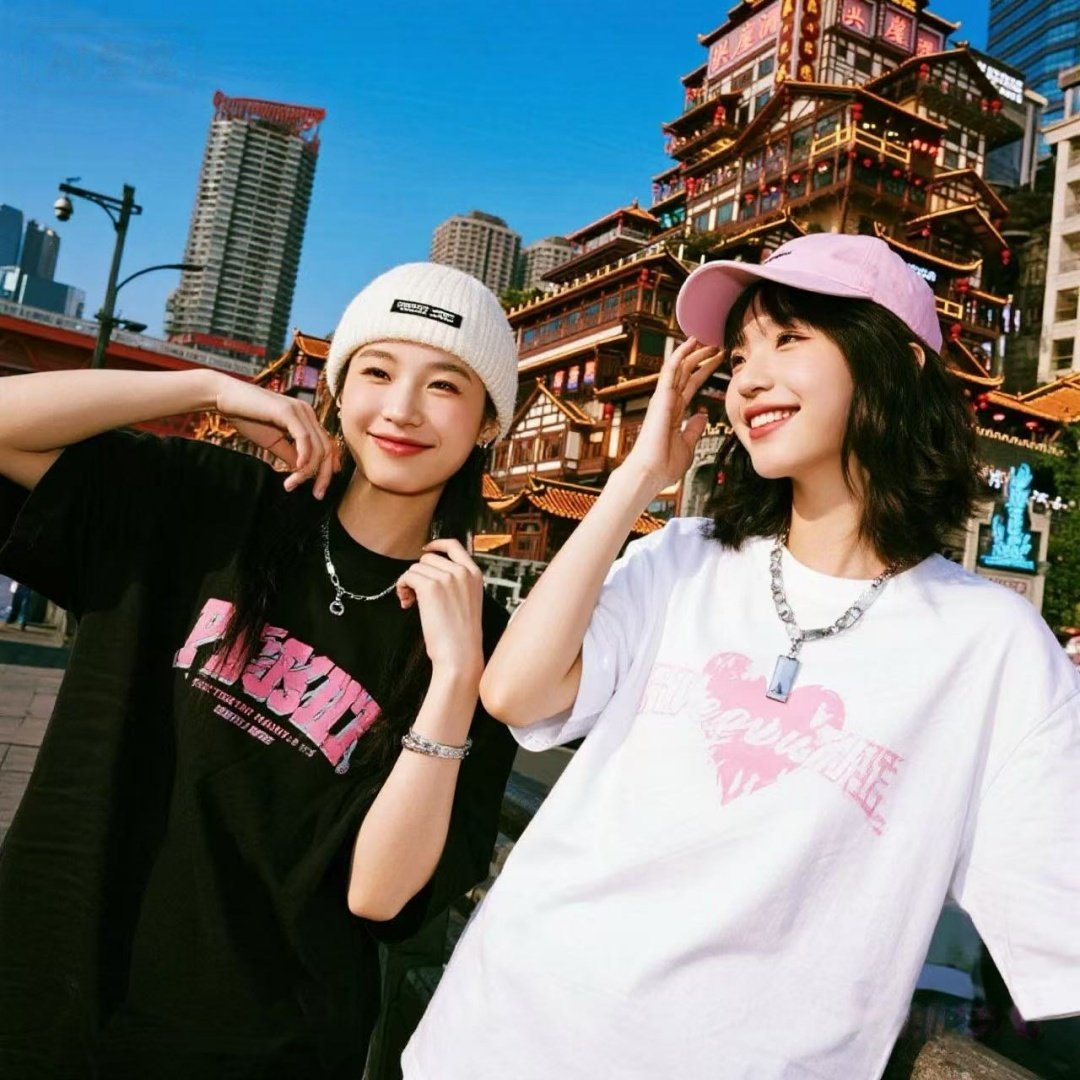 重庆+成都5天4晚解放碑洪崖洞和春熙路希尔顿+重庆至成都高铁二等座 +解放碑步行街