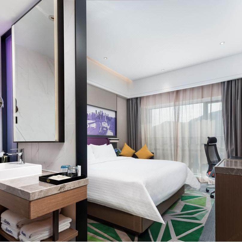 大连中山希尔顿欢朋酒店中山路店大连森林动物园2天1晚