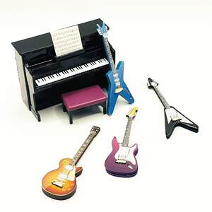 Mini mini furniture small piano play house toy guitar ornaments musical instrument model BJD doll scene accessories