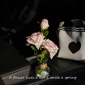 
Car bouquet French oil paintings, burnt edge imitation rose atmosphere, car interior accessories suitable for car ornaments, water cup holder decoration