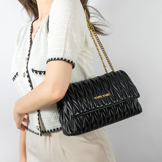 
2025 new fashionable wrinkled armpit bag-feeling soft leather chain bag single shoulder crossbody small square bag for women versatile