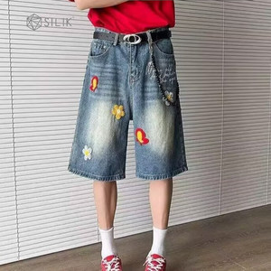 
Summer retro American petal embroidered patch distressed denim shorts for men, loose straight wide leg trendy five-quarter pants