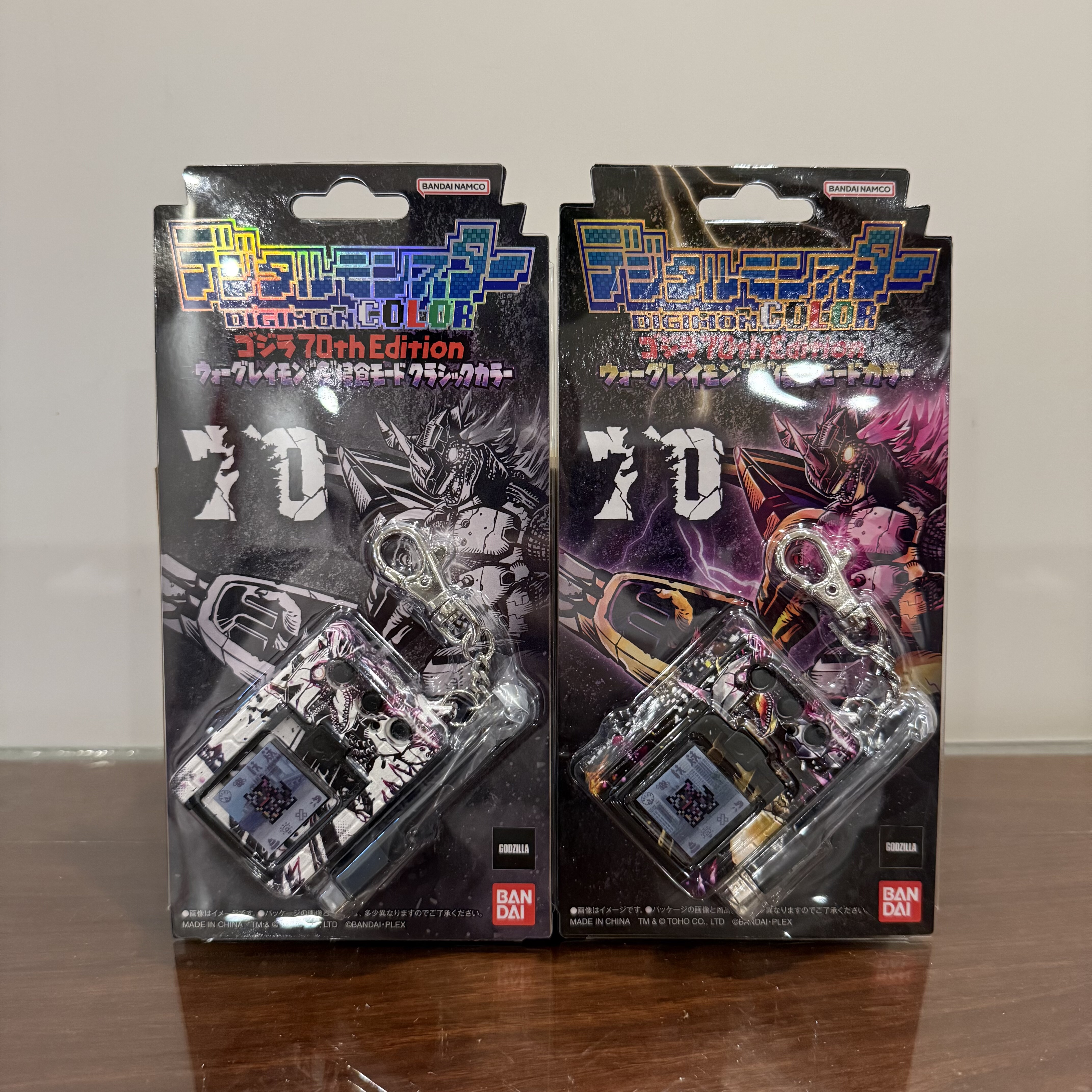 Роскошный дом Bandai Godzilla Машина тираннозавра Цветной экран Оригинальная машина тираннозавра Соединение 70-летия Режим коррозии