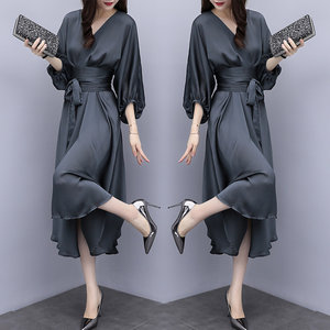 
2025 new women's spring slim high waist mid-length dress for women French retro v-neck irregular long skirt