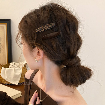 
Brown leopard print hair clip women's forehead side clip