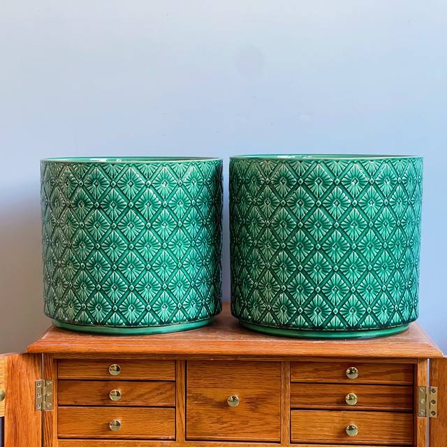 Exported to Europe and Northern Europe, light luxury and orphan products, embossed ice-cracked ceramic flower pots, green plants, floor-standing large flower pots, slightly defective flower pots