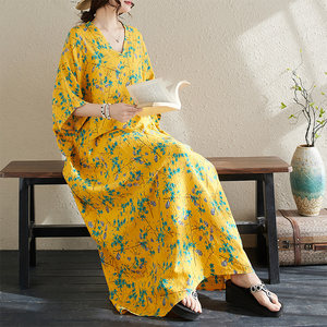 Yellow Summer Seasonal Cosmetic Wind Tourist Vocal Skirt Vocal Skirt Covering Cotton and Mainer Dress Bat Sleeve Flower Skirt