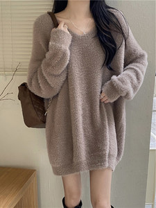 Black Soft Glutinous Mink Plush Sweater for Women in Autumn and Winter, High end and Super Beautiful V-neck Loose Inner Layered Bottom Top Thickened