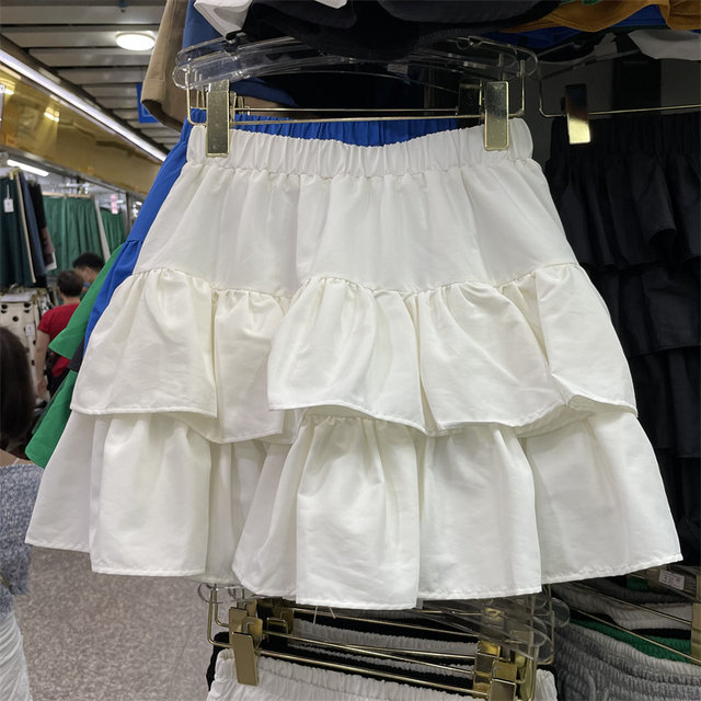 2025 new fluffy skirt short skirt solid color high-waisted skirt ruffled A-line skirt versatile to make you look slim and cover your flesh casually
