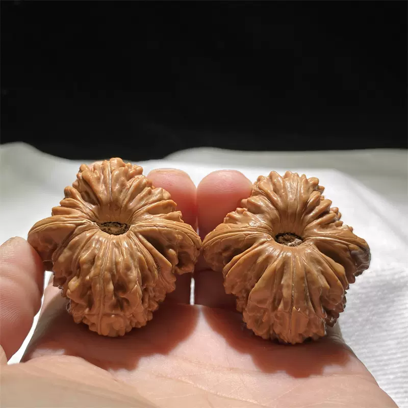 大粗筋狮子头 43尺 大粗筋狮子头 43尺 大粗筋狮子头 43尺 43罗汉头狮子头201小众文玩核桃