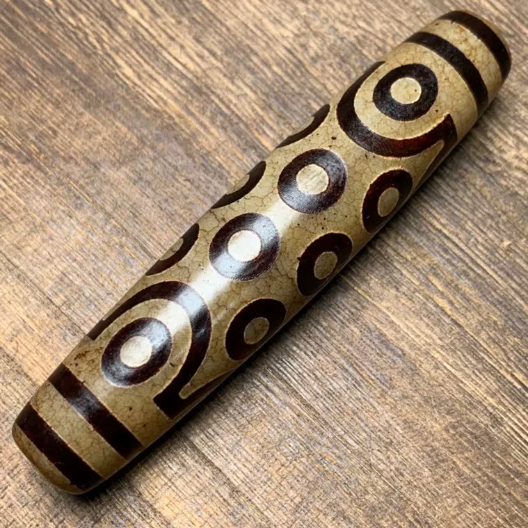 一龍眼蒙天珠 & 観音瑪瑙老天珠　天珠　老天珠 一龍眼蒙天珠 & 観音瑪瑙老天珠天珠老天珠