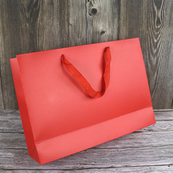 Red Gift Bags in Stock for Birthday Gifts, Shopping Paper Bags, Fashionable and Festive Advertising Gifts, Souvenirs, and Hand-Held Paper Bags