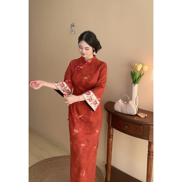 Red eyebrows new Chinese style orange national style white suede embossed large size fat mm cheongsam dress
