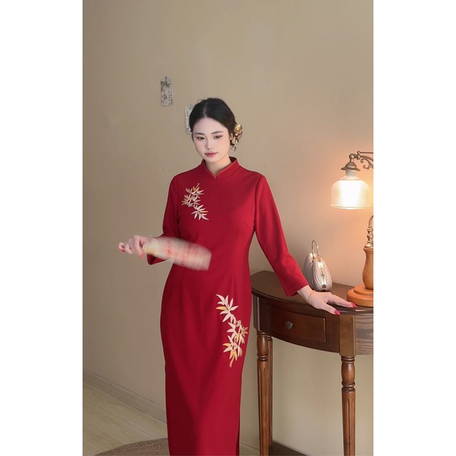 Fenghua autumn new red festive bamboo leaf embroidery large size fat mm cheongsam dress wedding